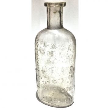 Bottle Botica de la Drogueria Sarra Farmacia. Medicine bottle