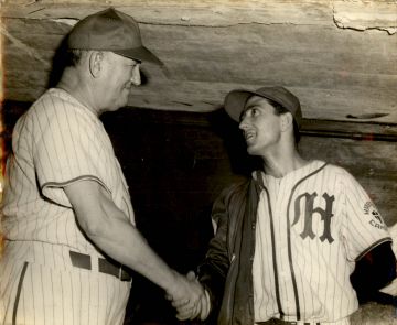 Foto Original Baseball del Club Cubanos - Julio Moreno y Miguel Gonzalez