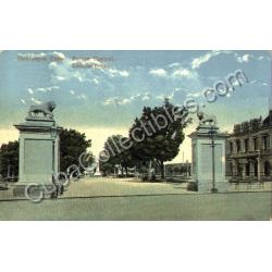 Parque Central - Cienfuegos Postcard