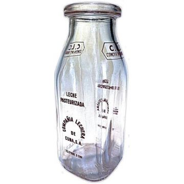 Botella de leche Cia. Lechera de Cuba. 473 gramos 1950 - 1960